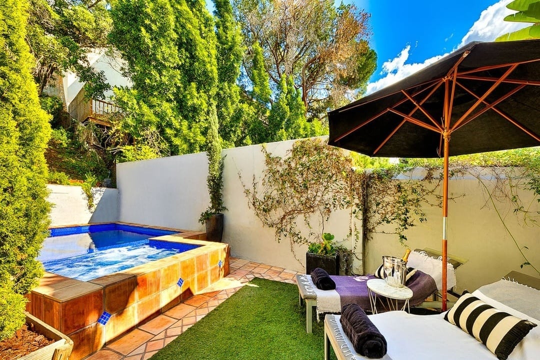 Halo Retreat, N Kings Rd, 90069