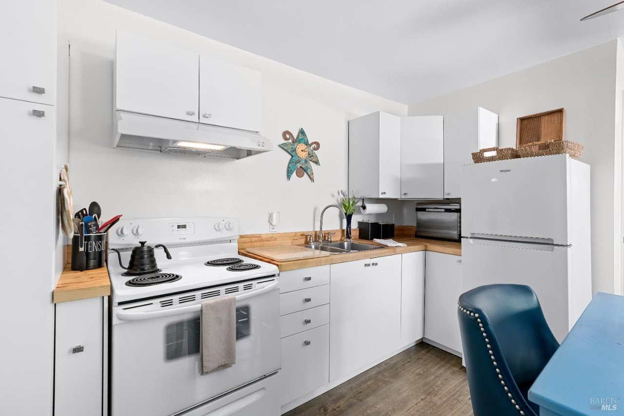 2387 Yajome St