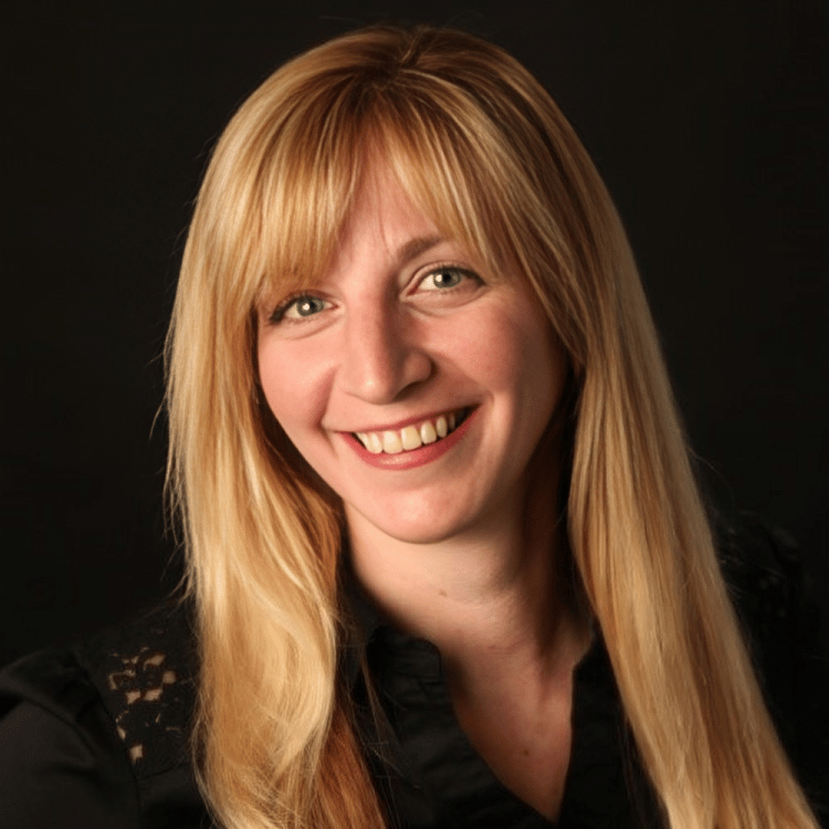 Connie Lambert Hopkinton, MA Real Estate Agent Headshot