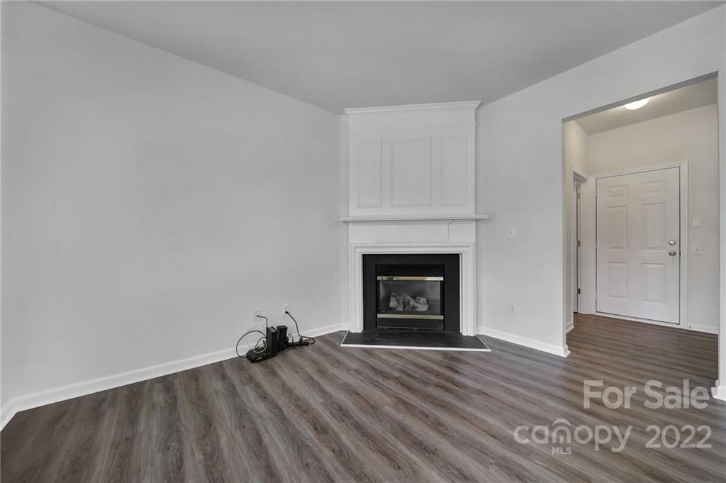 11708 Huxley Rd