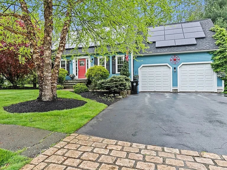 16 Old Colony Way