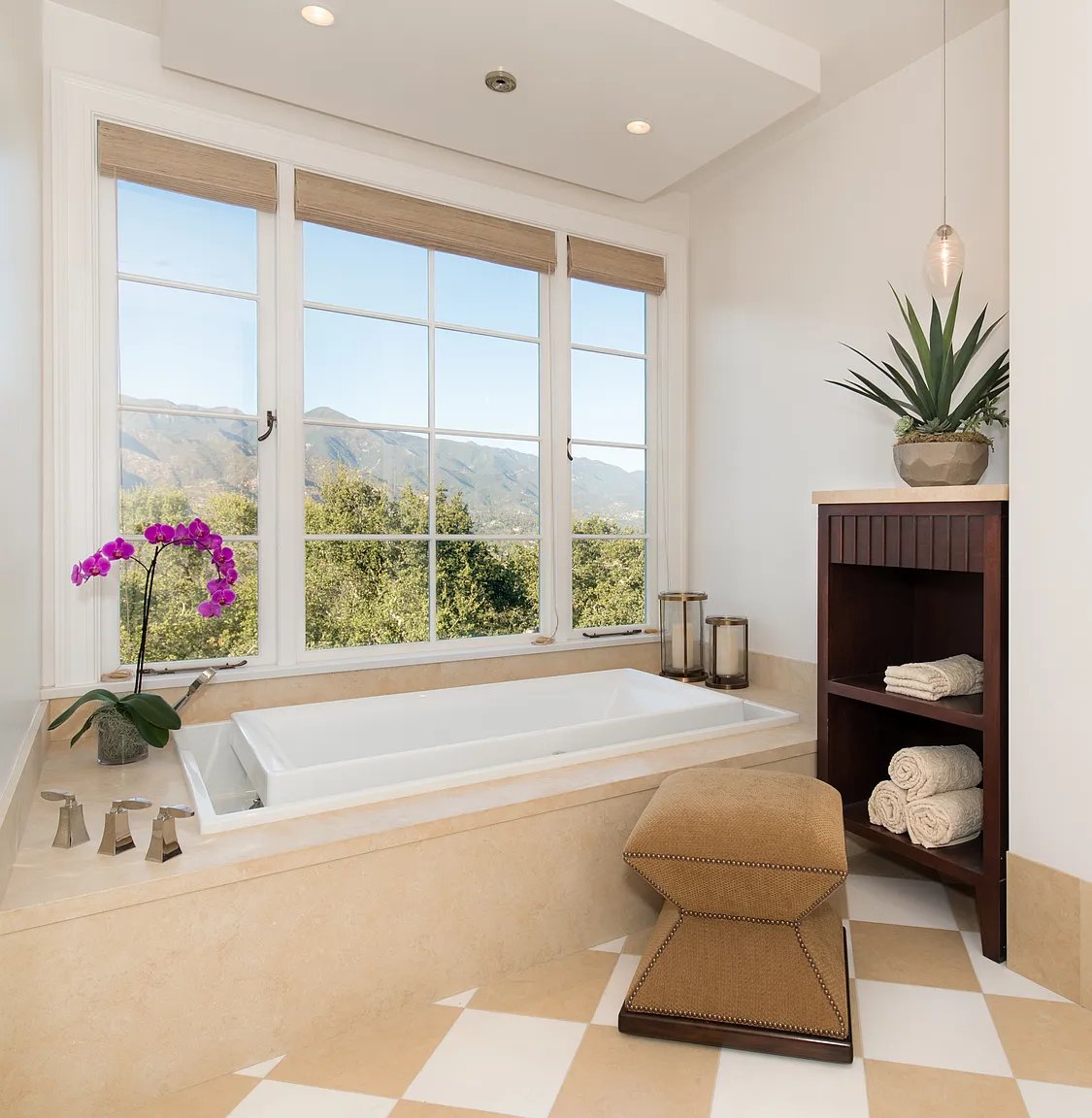 1041 Mission Ridge Rd