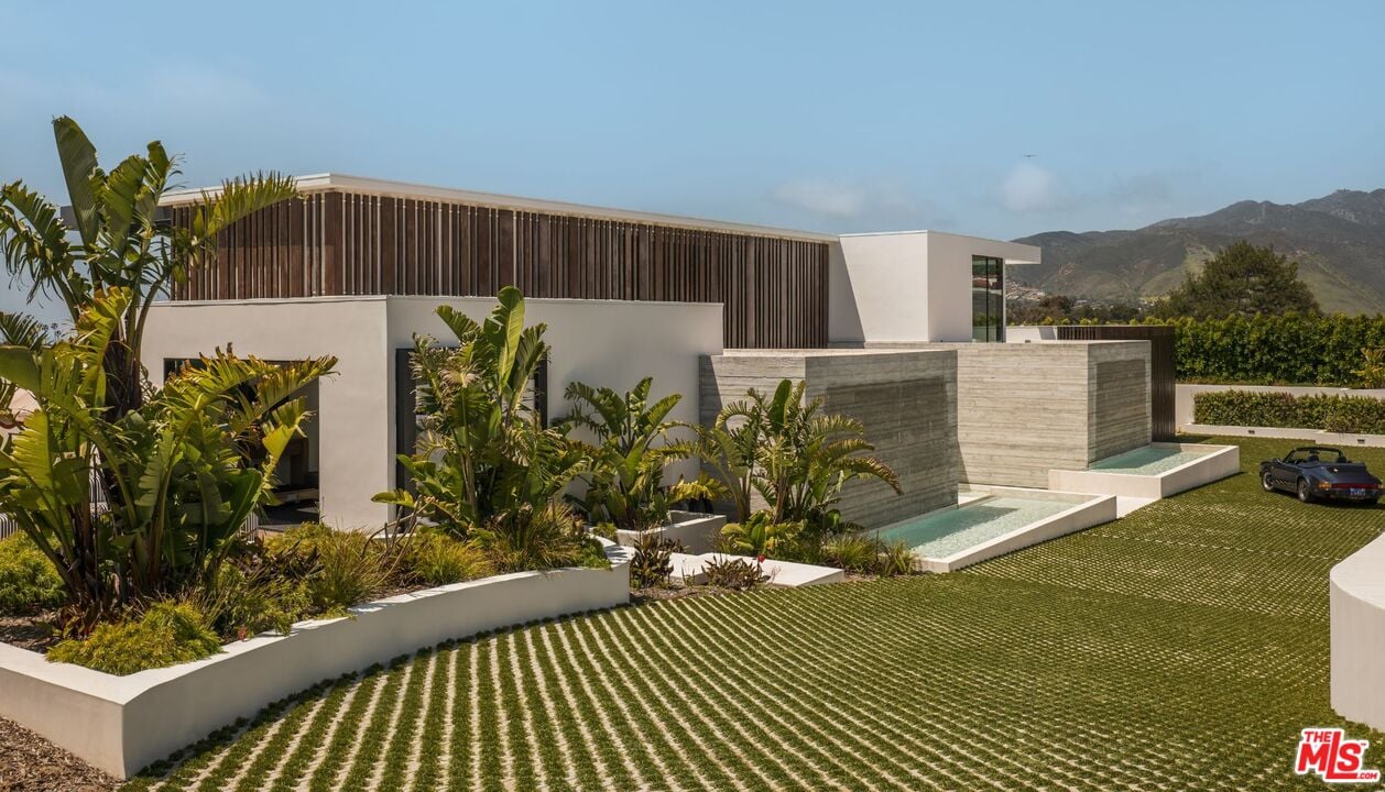 Skyreach Manor, Dume Dr, 90265