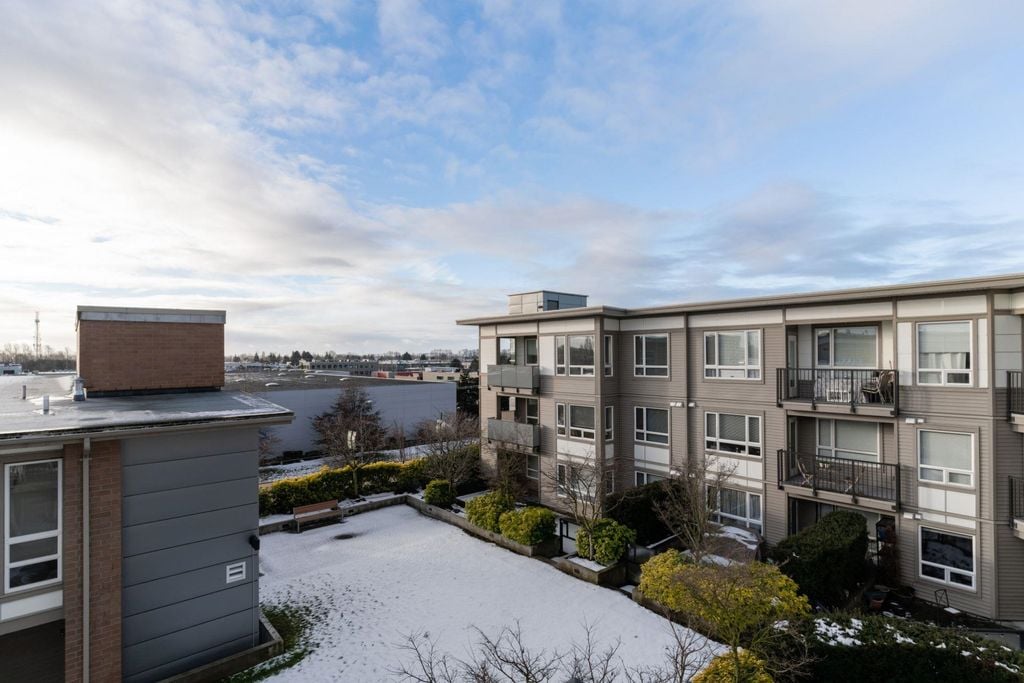 12339 Steveston Hwy, #PH416
