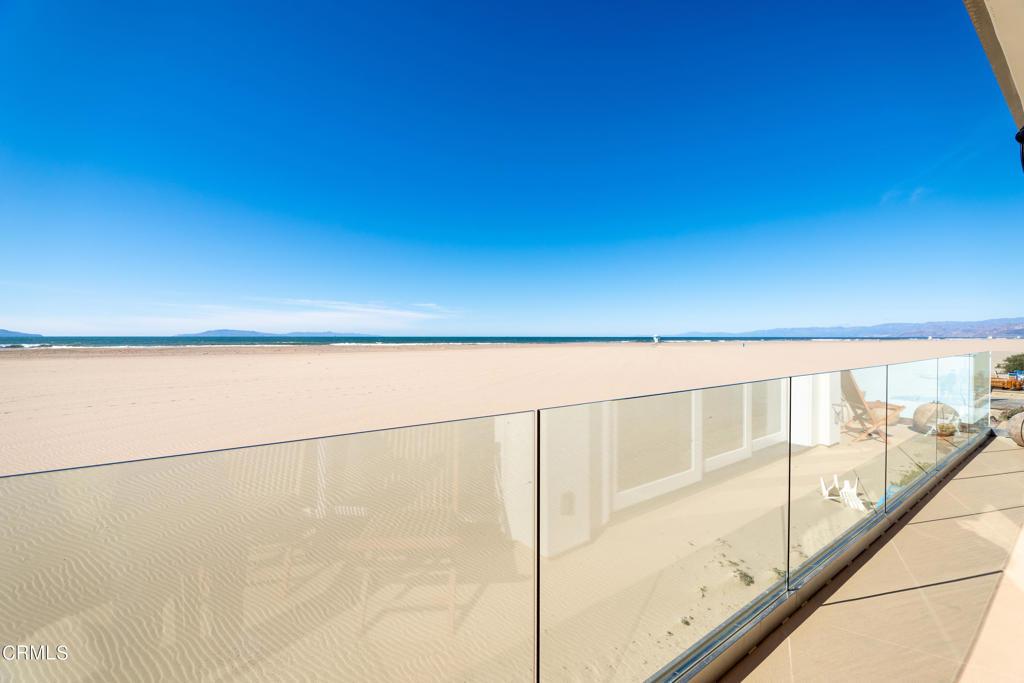 How do rooftop decks impact Oxnard Shores property value?