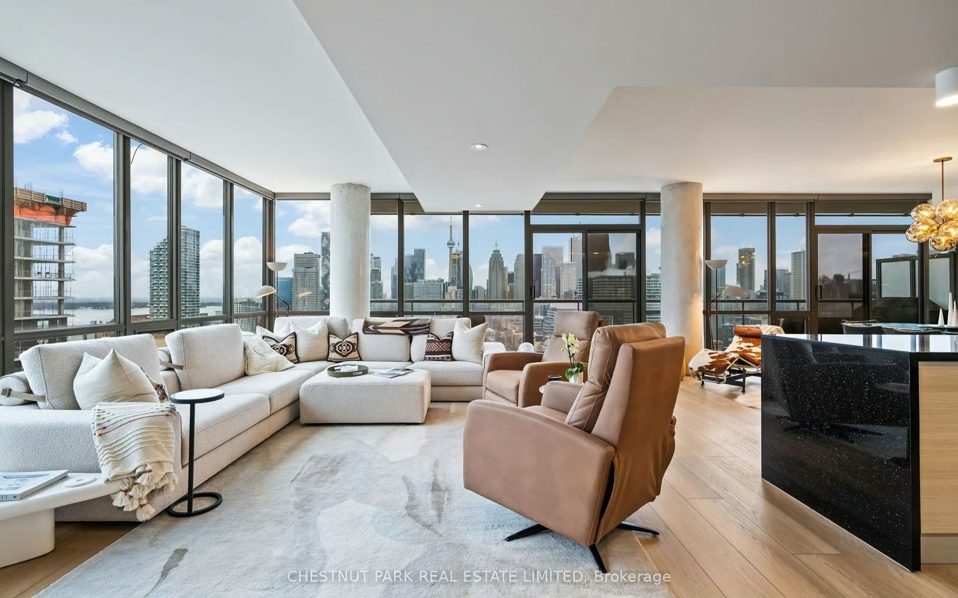 33 Mill St, #2604