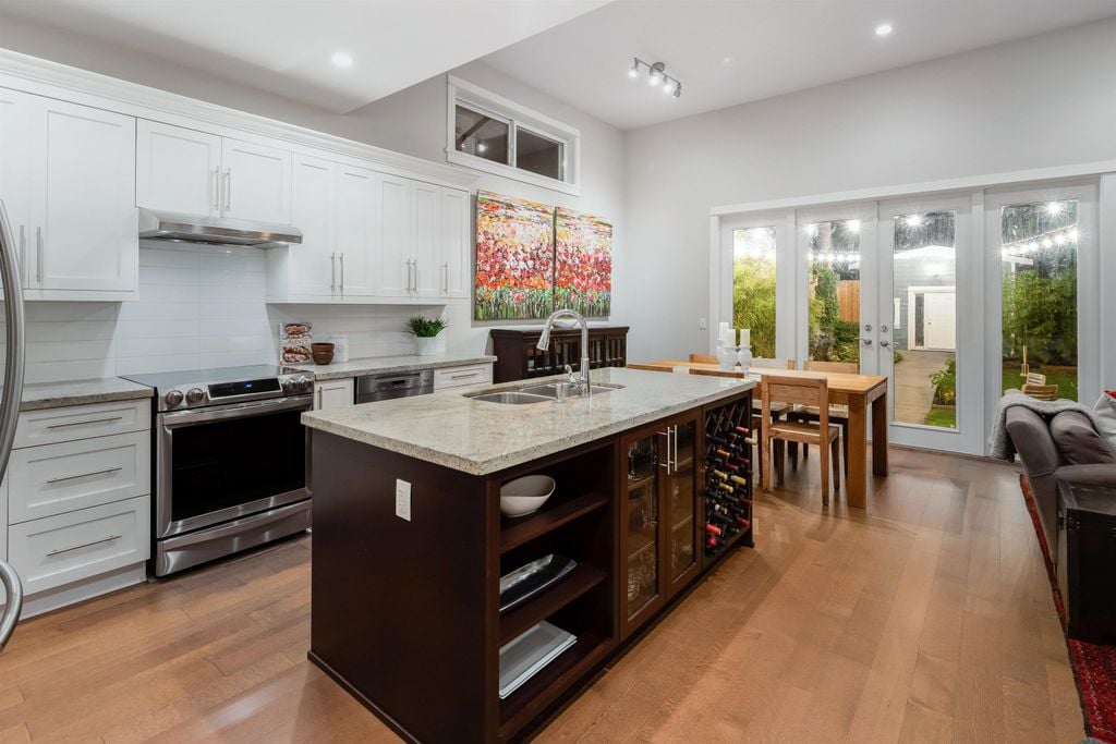 2258 Windridge Dr