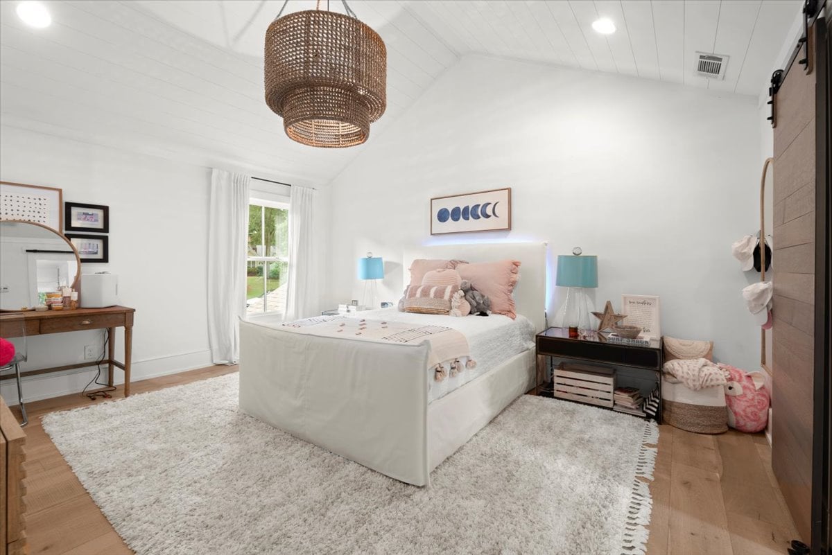 210 Shady Grove