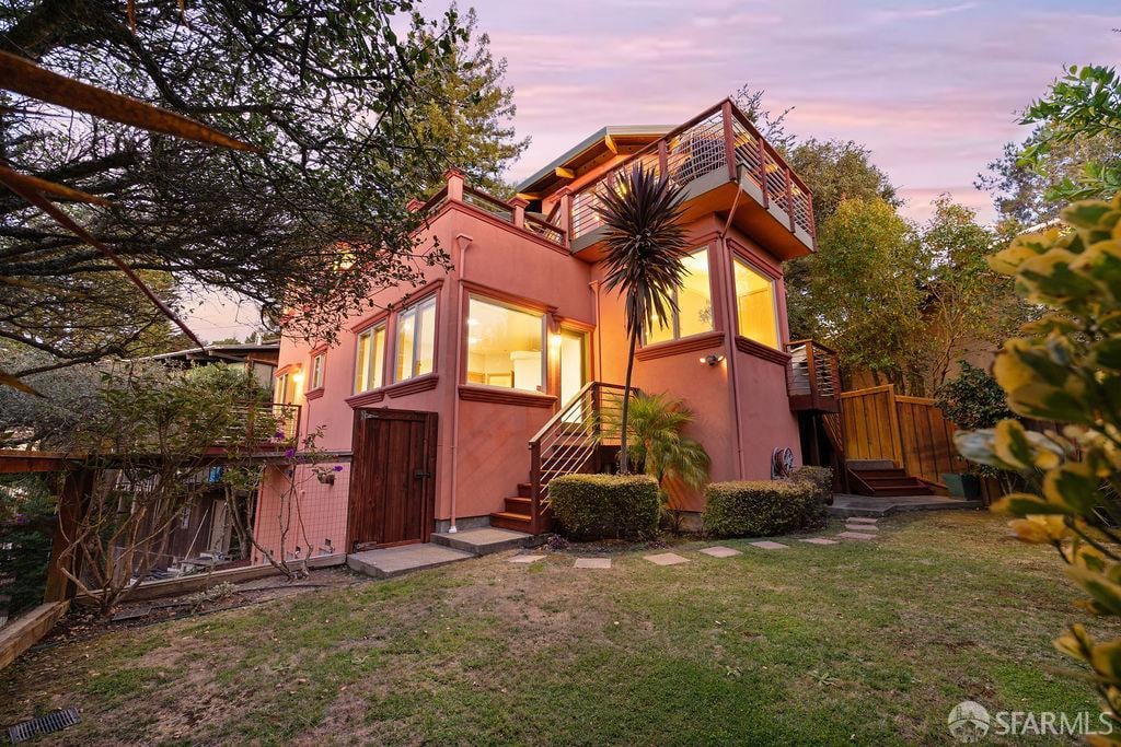 8727 Skyline Boulevard