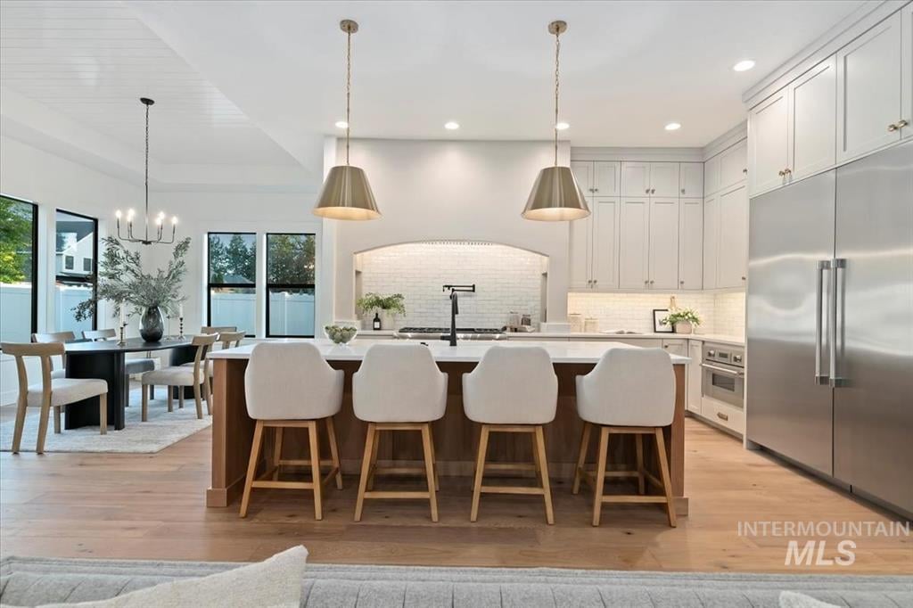 196 N Timber Wolf Pl Eagle Idaho