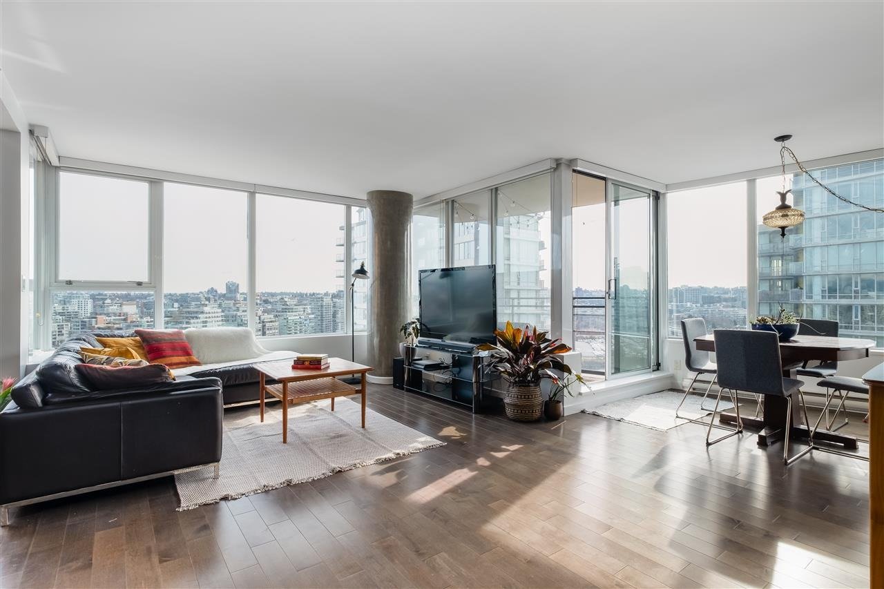 33 Smithe St, #2203