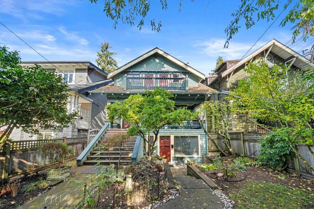 49 W 7th Ave, #3447