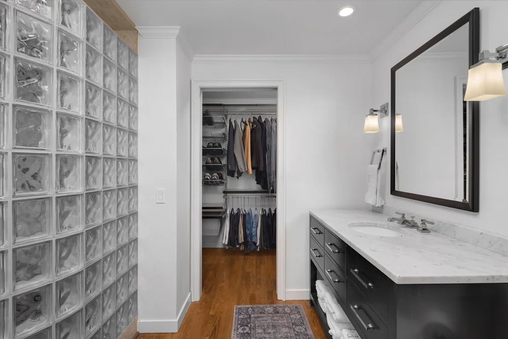 1900 Taylor Ave N Unit G