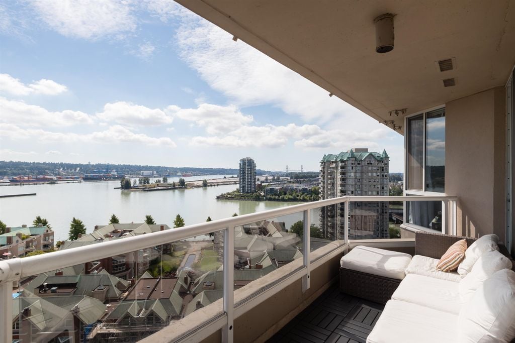 1245 Quayside Dr, #1805