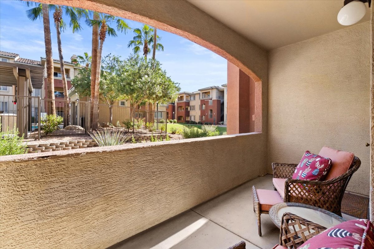 5401 E Van Buren Street 1054