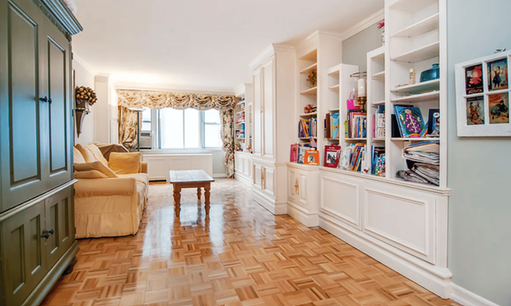 520 East 72nd Street Unit: 2T