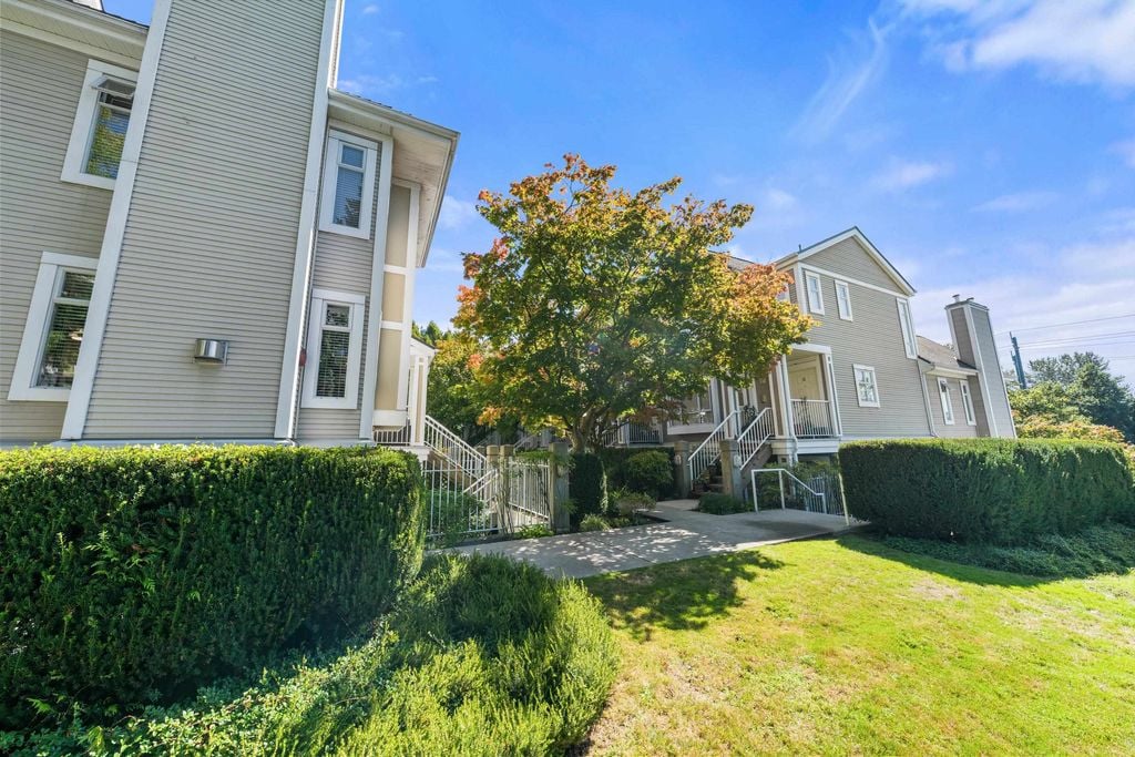 2885 E Kent Ave North, #24