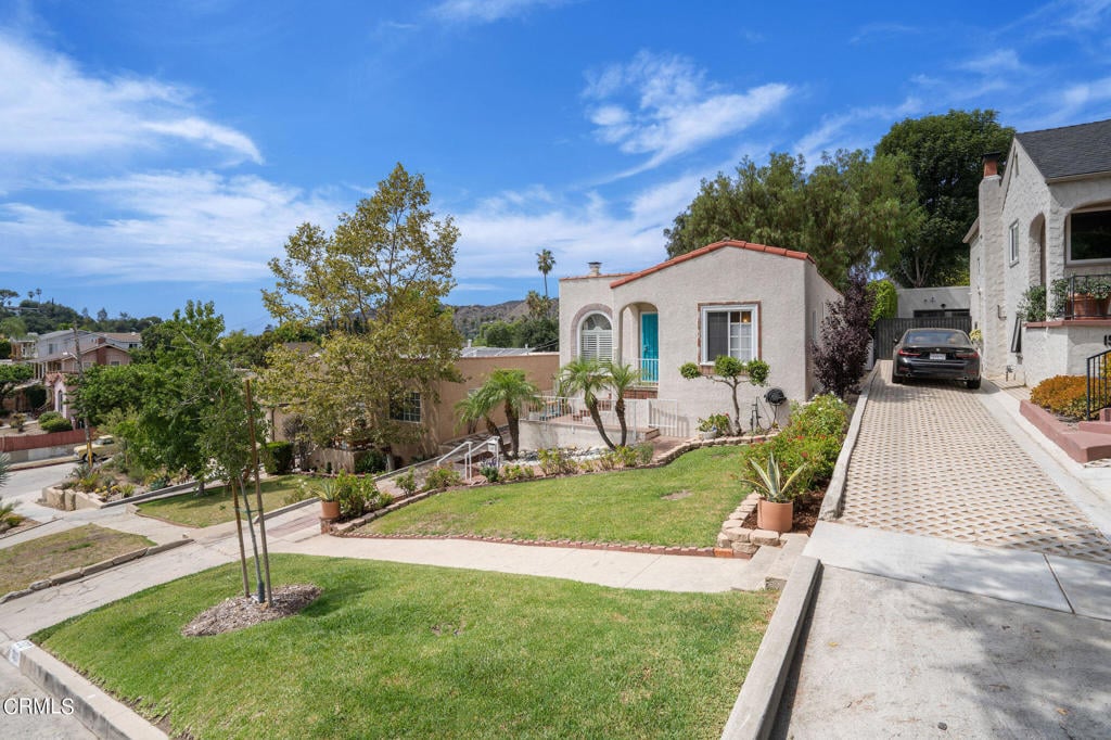 1527 Linda Rosa Ave