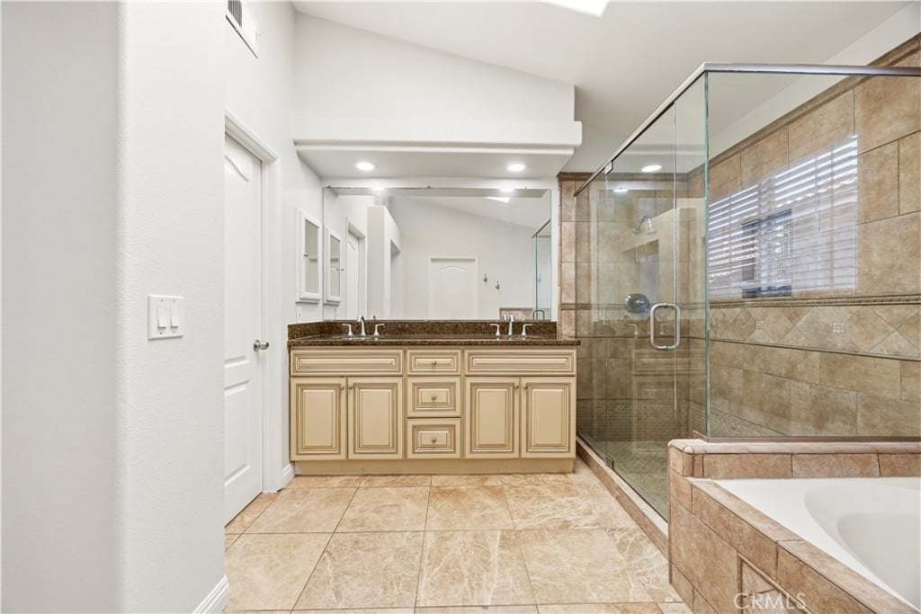 3129 San Helena Dr