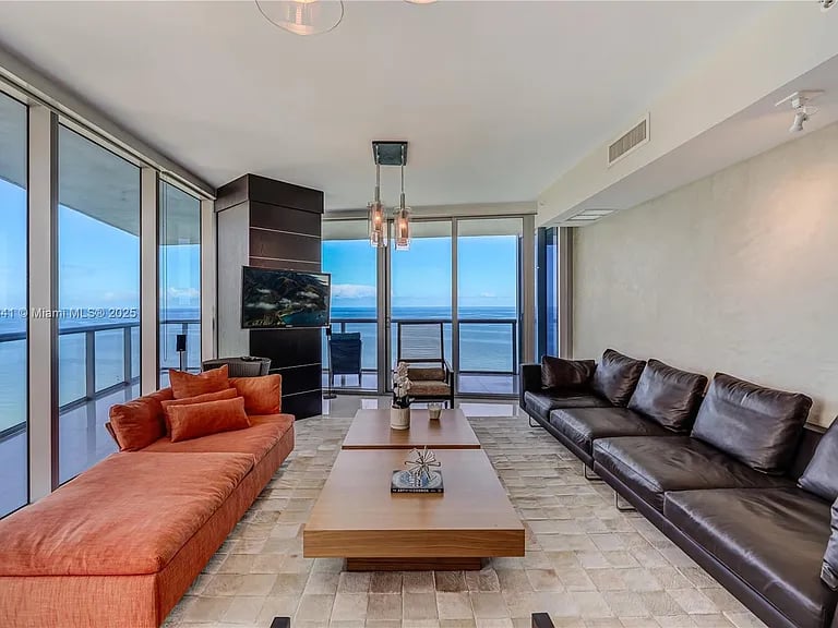 17001 Collins Ave # 2508