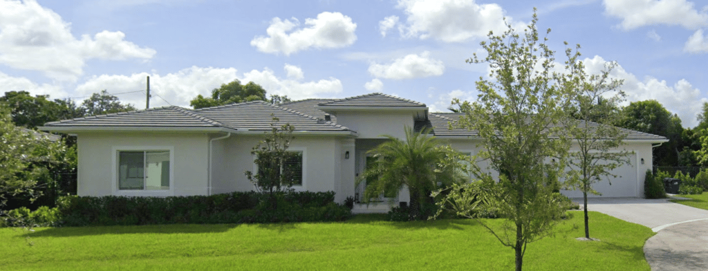 10 Pinecrest – 78 St