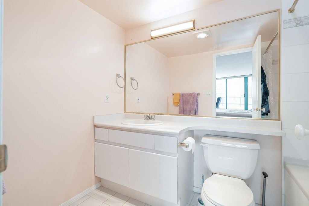 5833 Wilson Ave, #1005