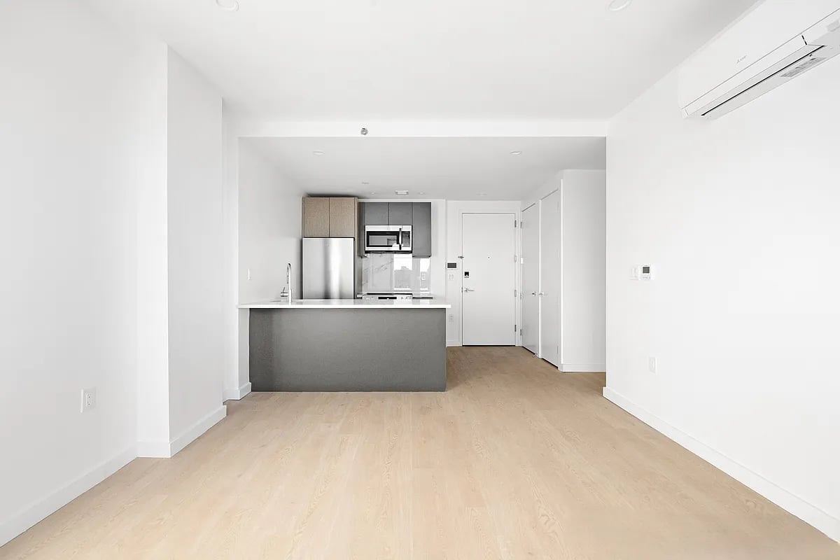 1499 Bedford Ave 5A