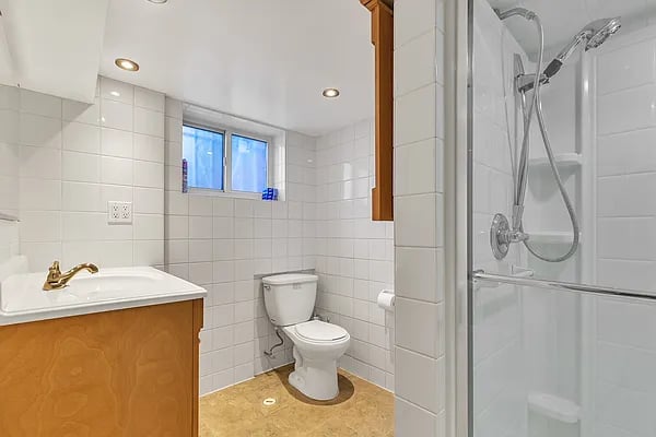 447 Stockholm Street