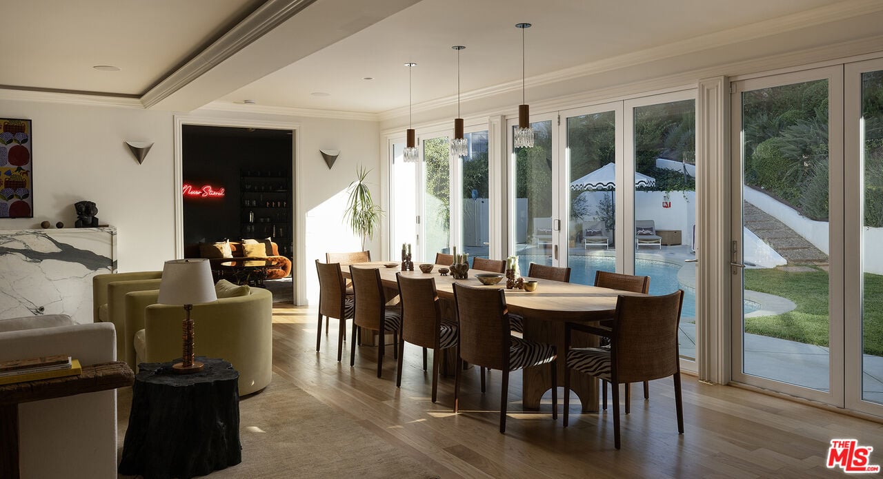 Nova Pavilion, El Cerrito Pl, 90068