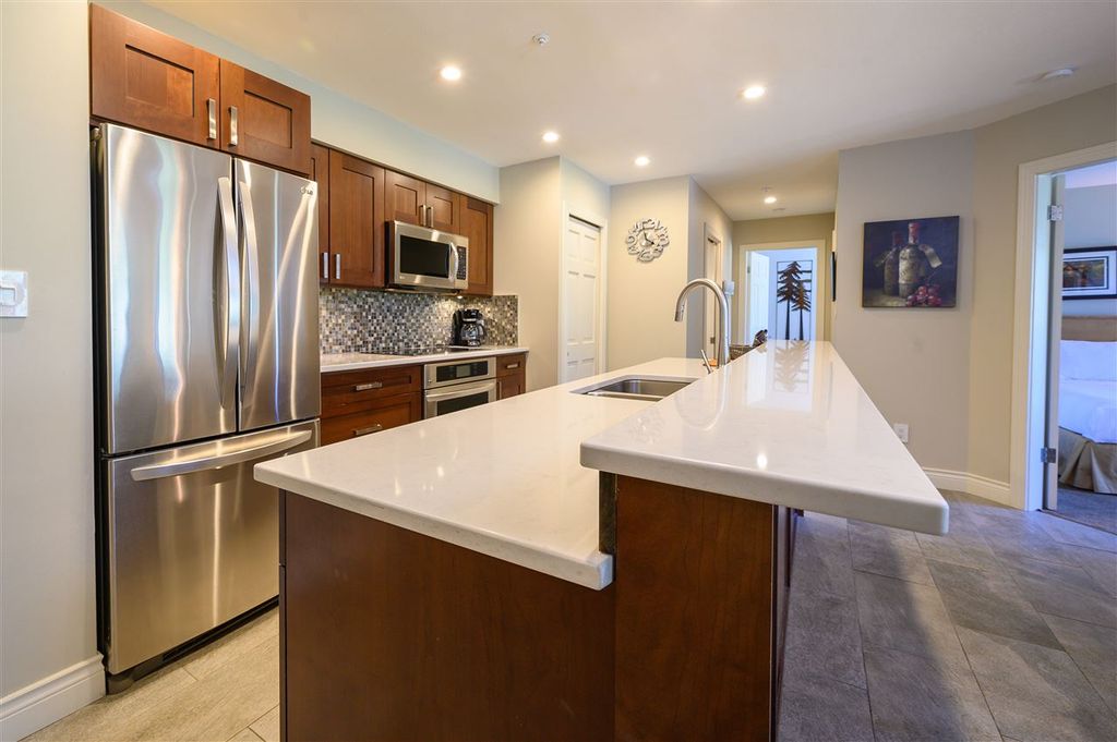 3217 Blueberry Dr, #203