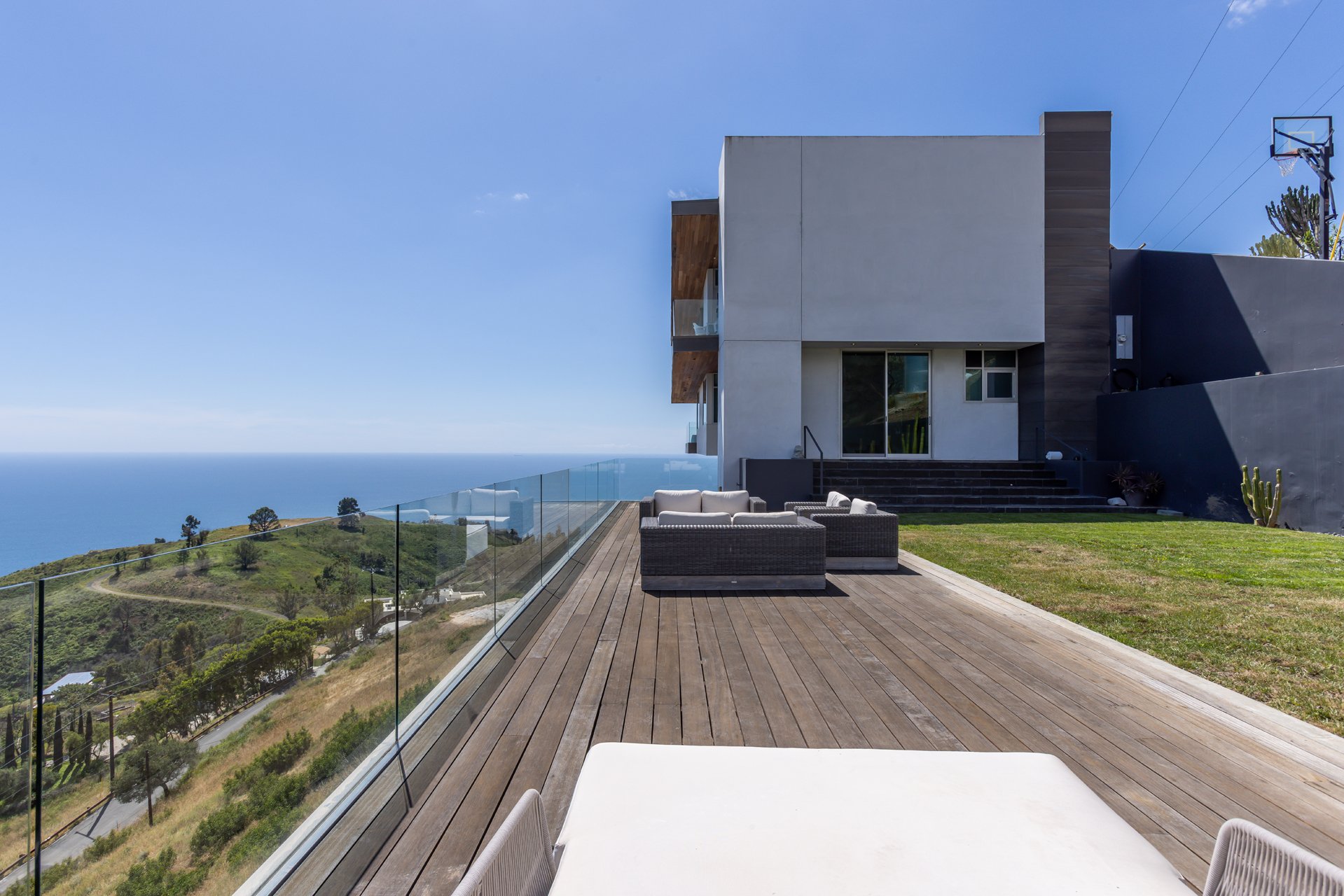 Casa Azure by Oraklus