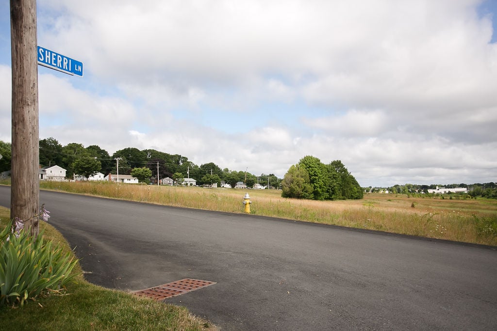 2 Sherri Lane, Middletown RI, 02842