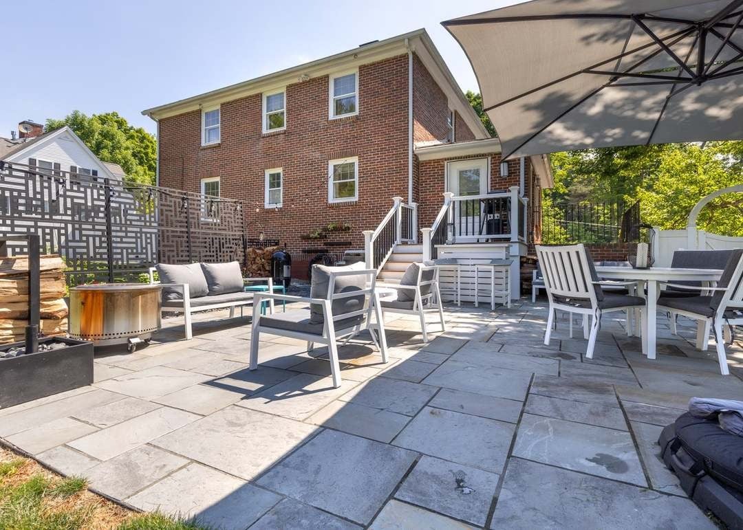 1 Drinkwater Rd