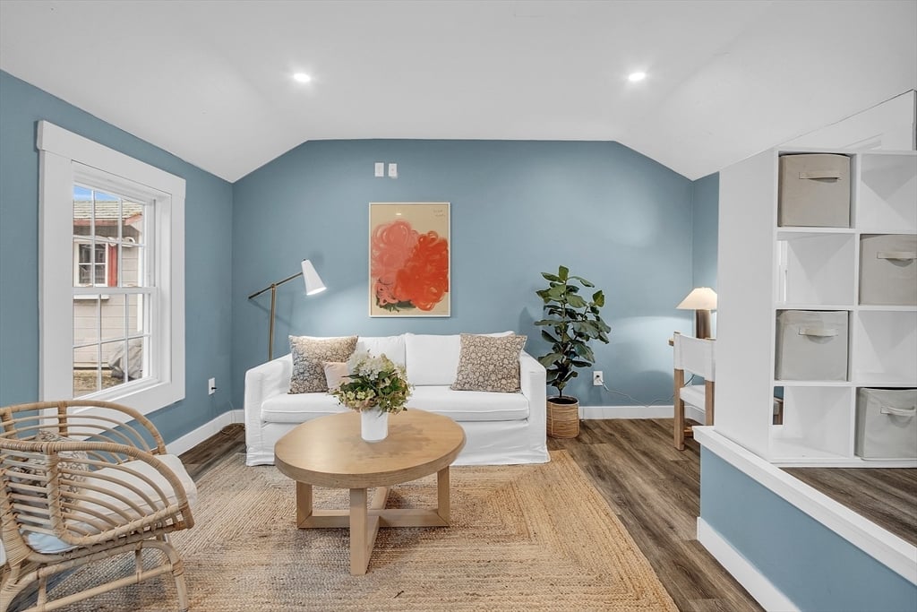 36 Pleasant St