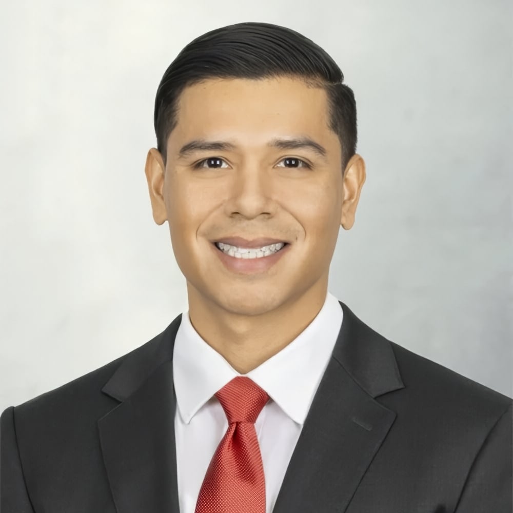 Rueben Samz Cypress, CA Real Estate Agent Headshot