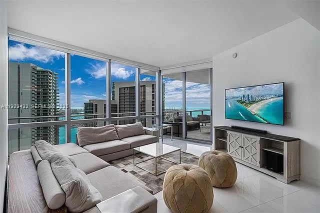 851 NE 1st Ave. Unit: 4603