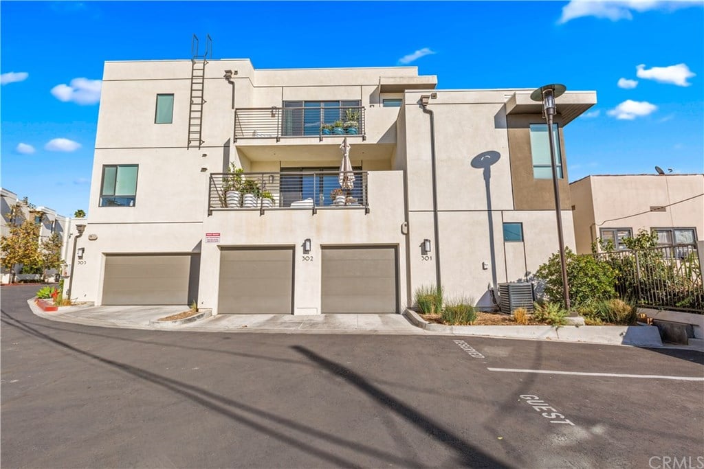 118 S Avenue 50, Unit 301