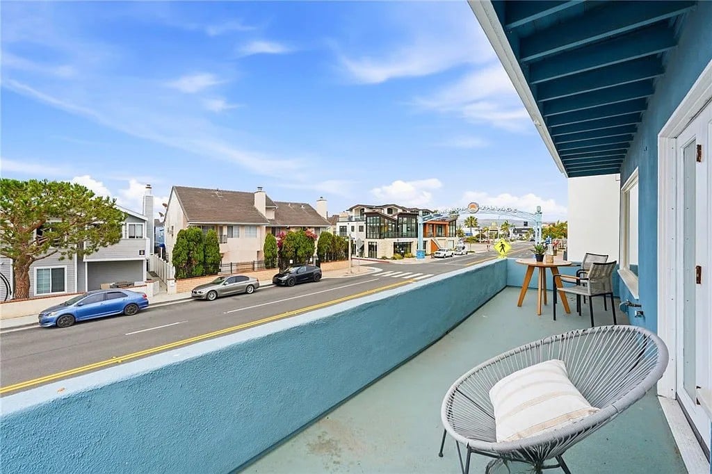 419 E Balboa
