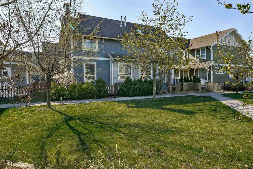 236 Holly Ave