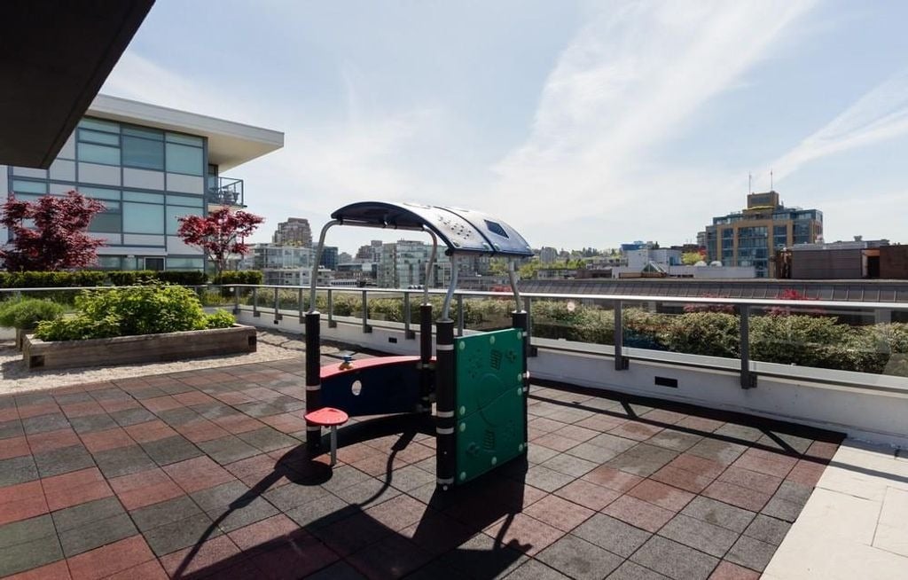 1777 W 7th Ave, #205