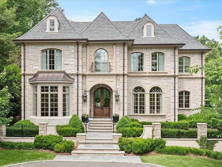 3347 Alamance Dr
