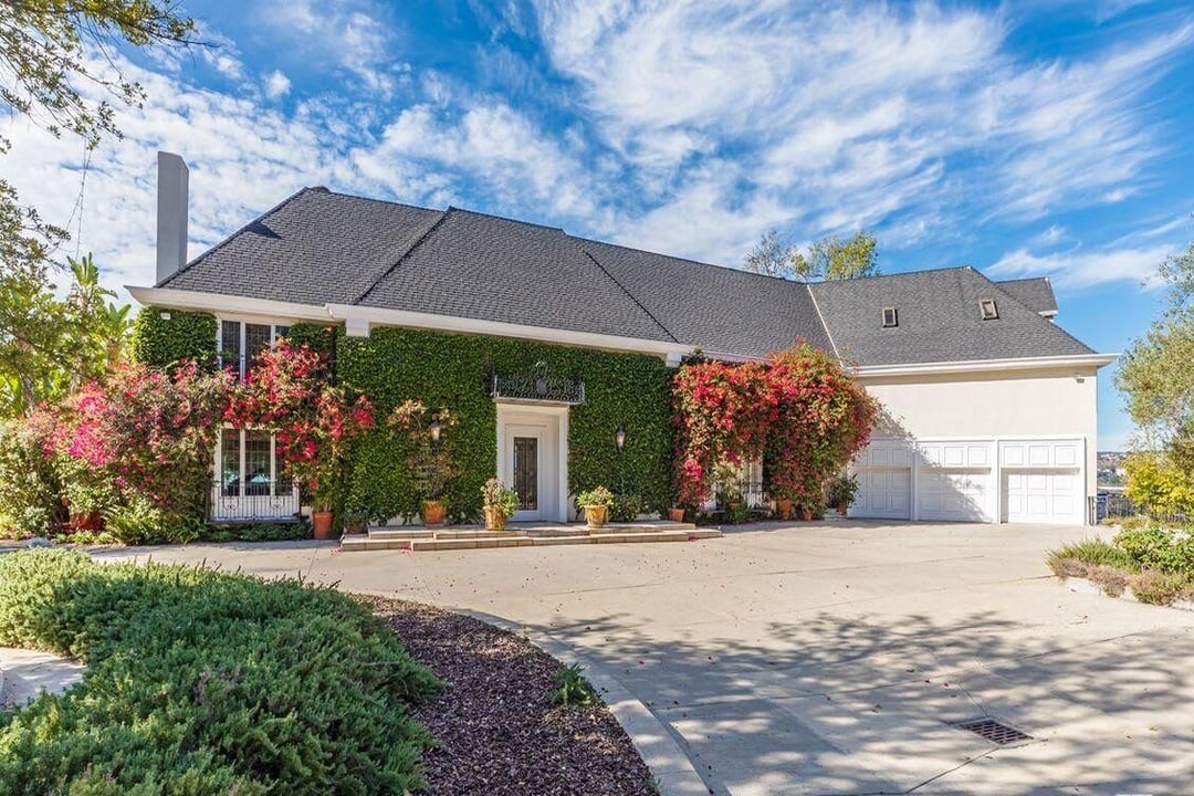 Villa Estate