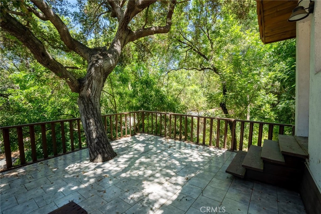 2423 S Buenos Aires Dr