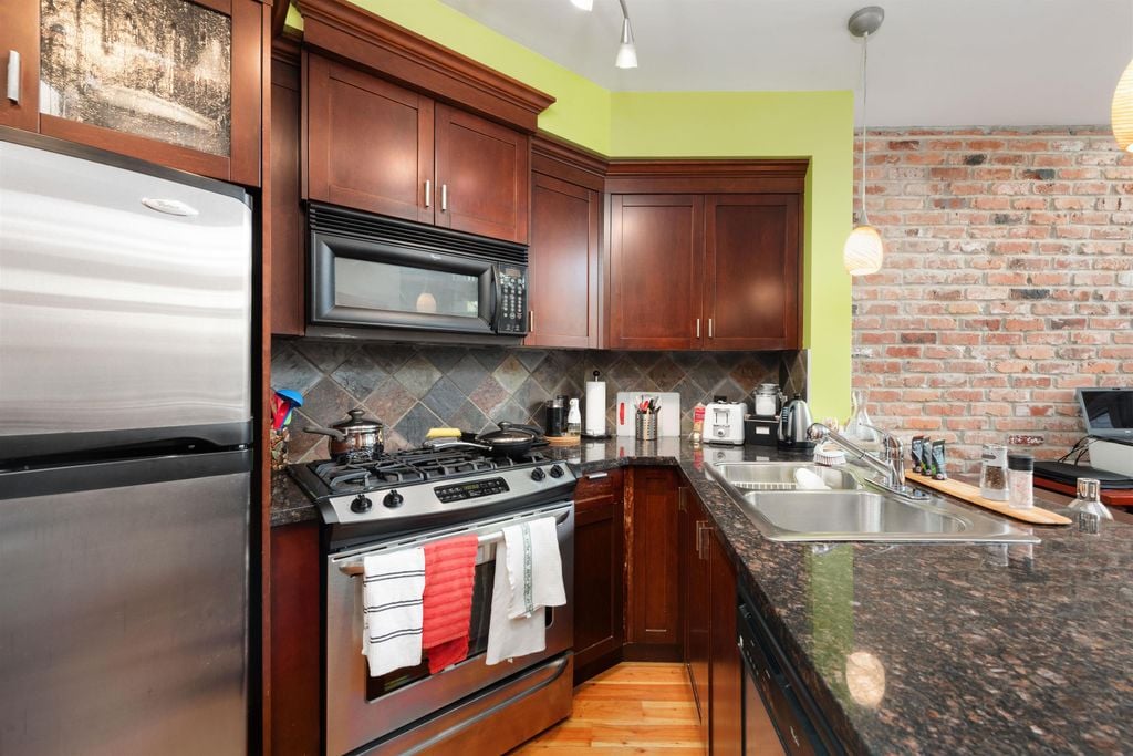 10 Renaissance Square, #104