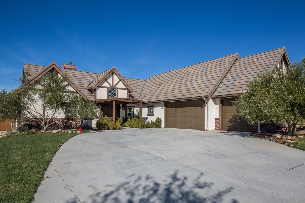 571 Oak Ridge Rd