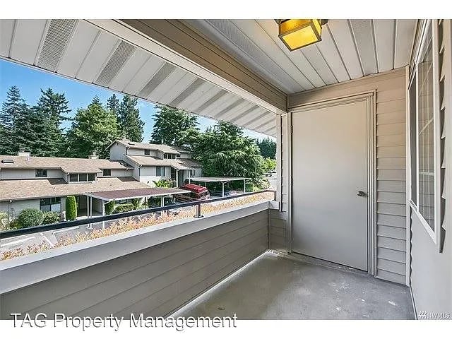 9838 NE 122nd St APT Q301
