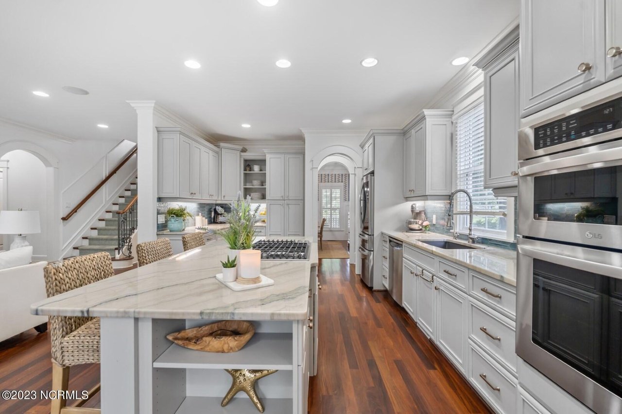 7409 Fisherman Creek Dr