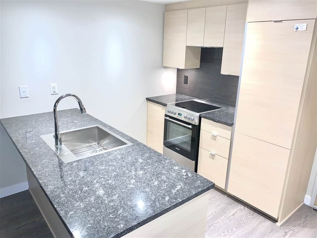 488 SW Marine Dr, #2305