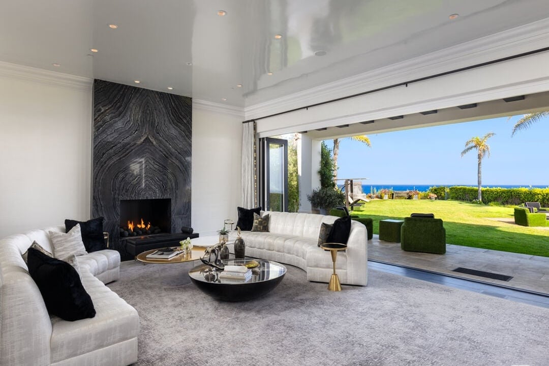 Carbon Canyon Rd, 90265