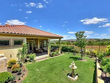 101 Desert Forest Ct